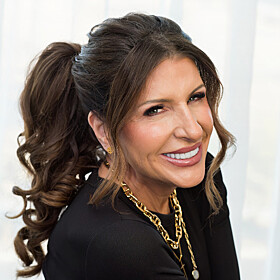 Profile Photo of Dana Grant