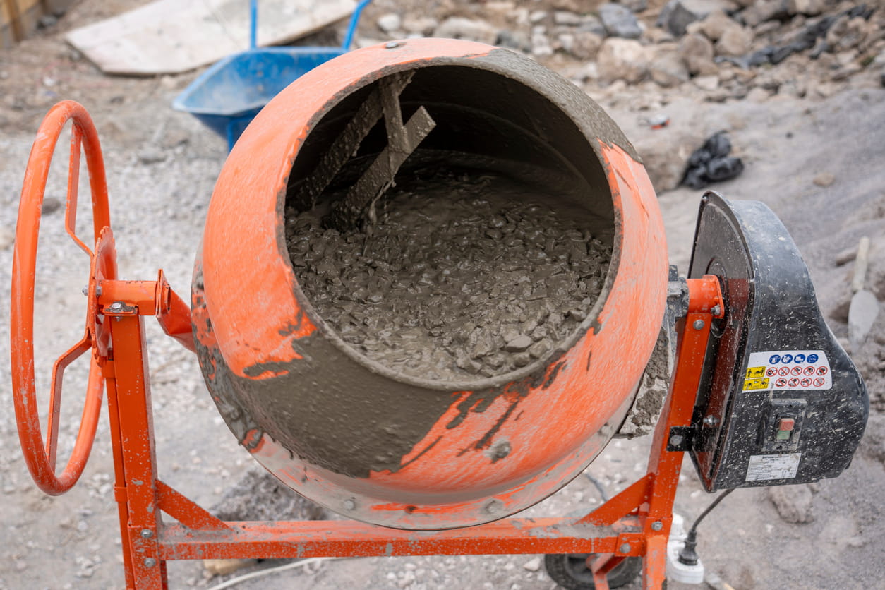 concrete mixer hire in guildford