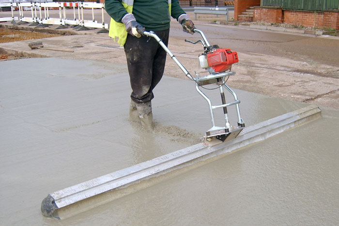 Concrete Beam Screed
