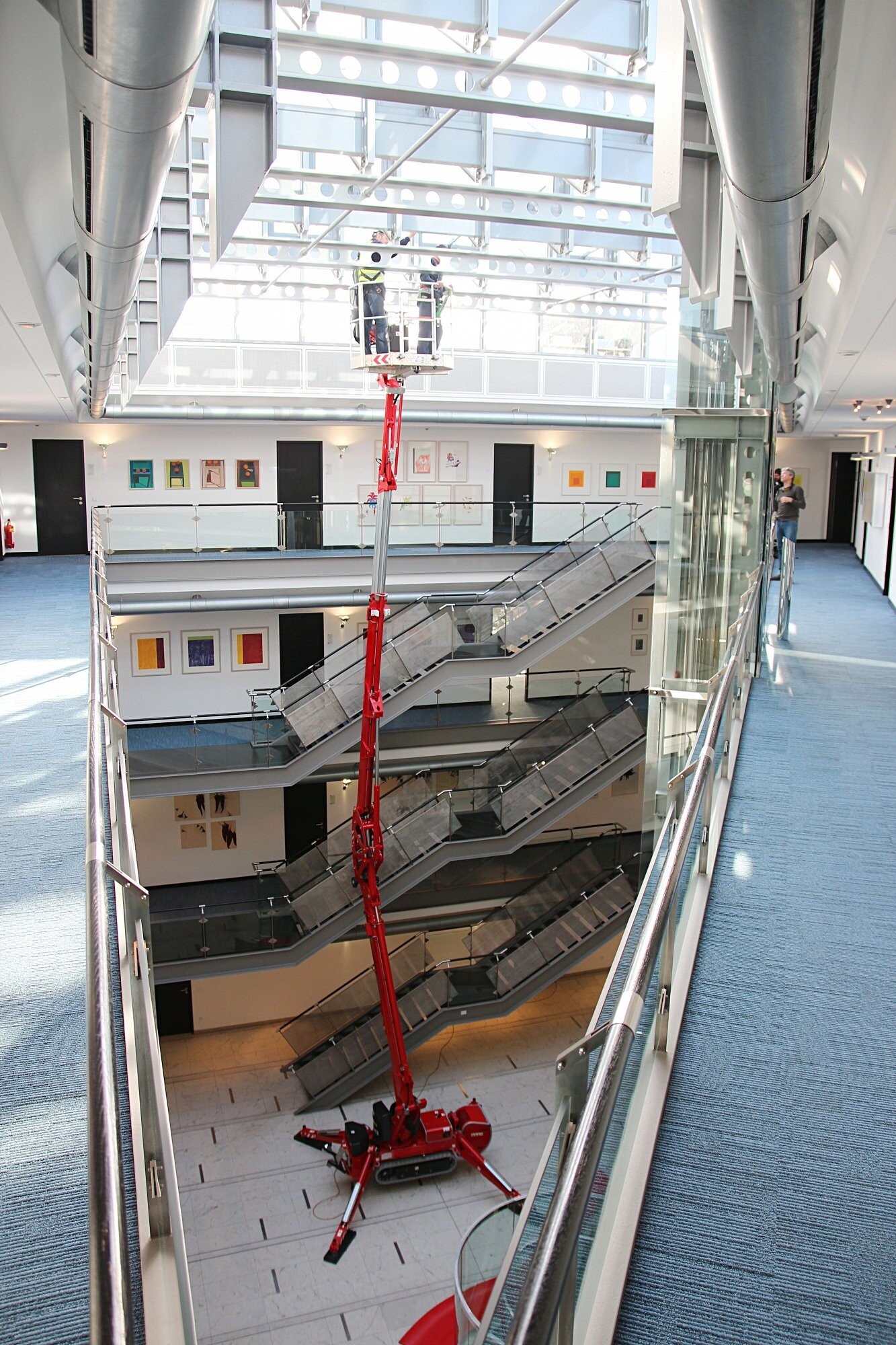 Tracked 18.3m Cherry Picker