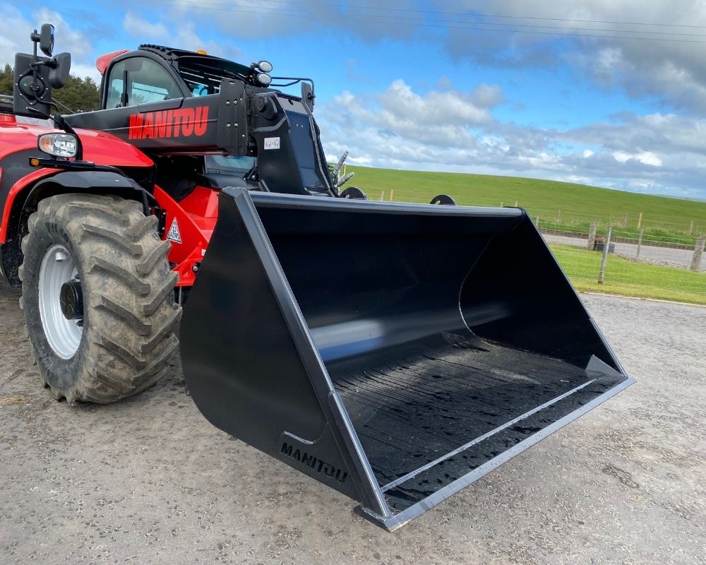 Manitou Re-handling Bucket