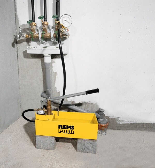 REMS Push Hand Pressure testing Pump