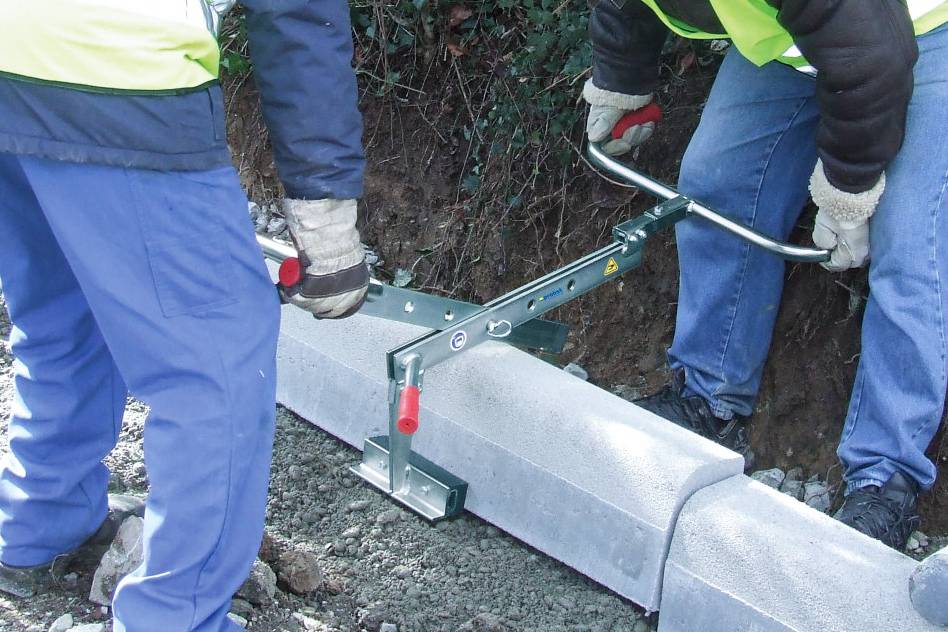 Universal Handle Manual Kerb / Stone Lifter