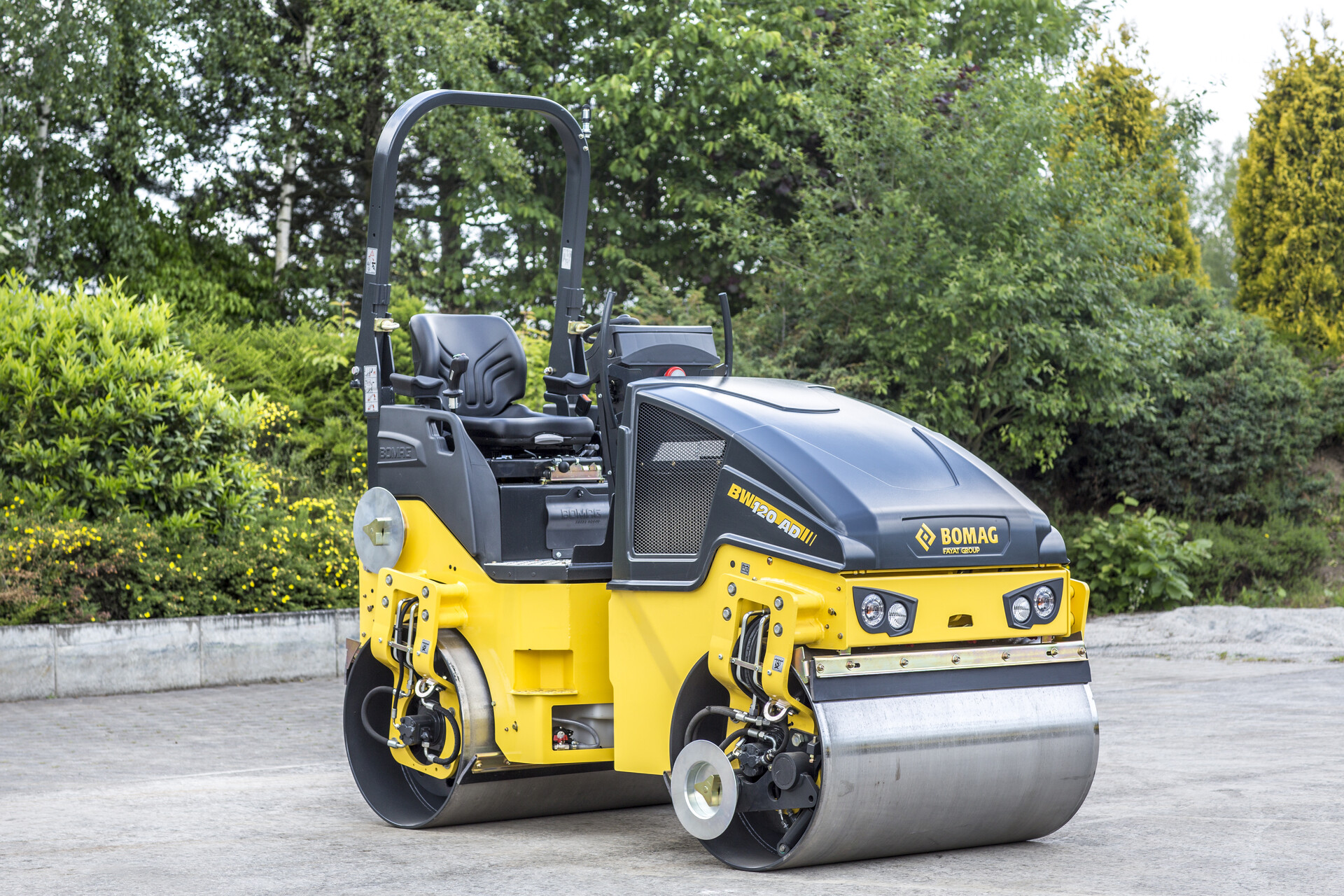 BW 120 AD-5 Articulated Tandem Roller