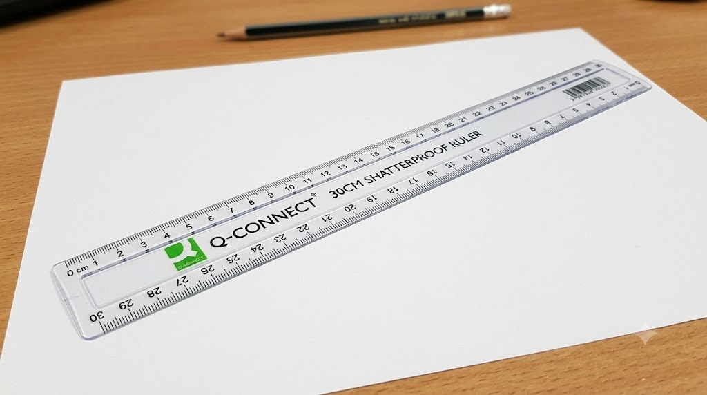 30MM Q-Connect Shatterproof Ruler