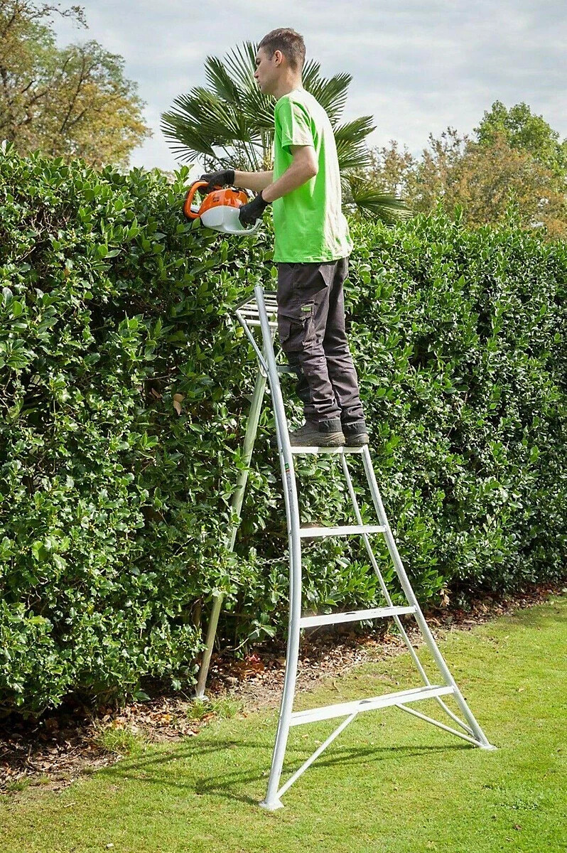 Trade Master Tripod 2.4m Platform Hedge & Orchard Ladder