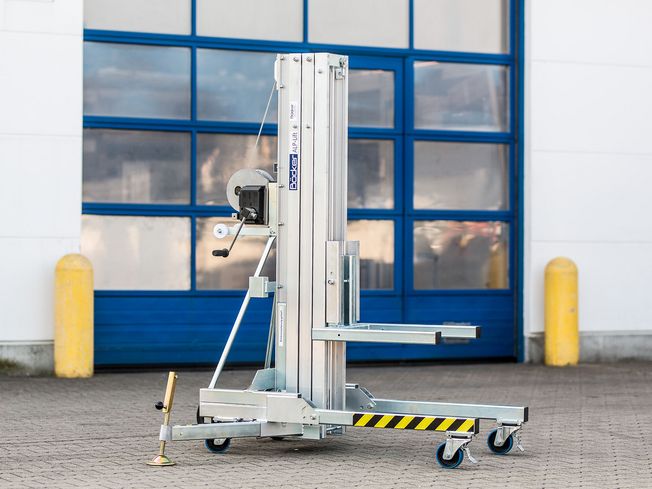 Bocker LMX 500 Goods Lift