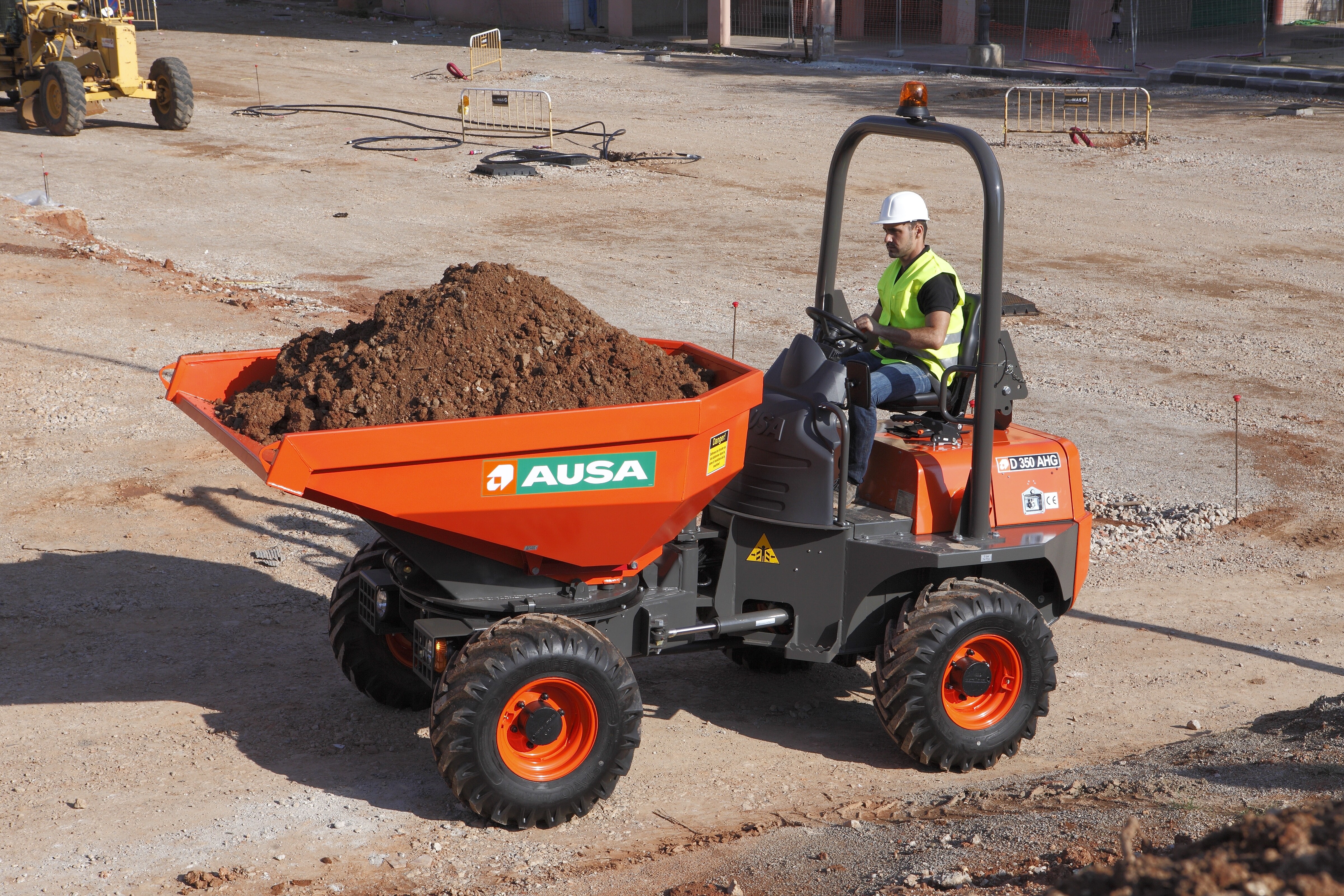 3.5 Ton Power Swivel Dumper