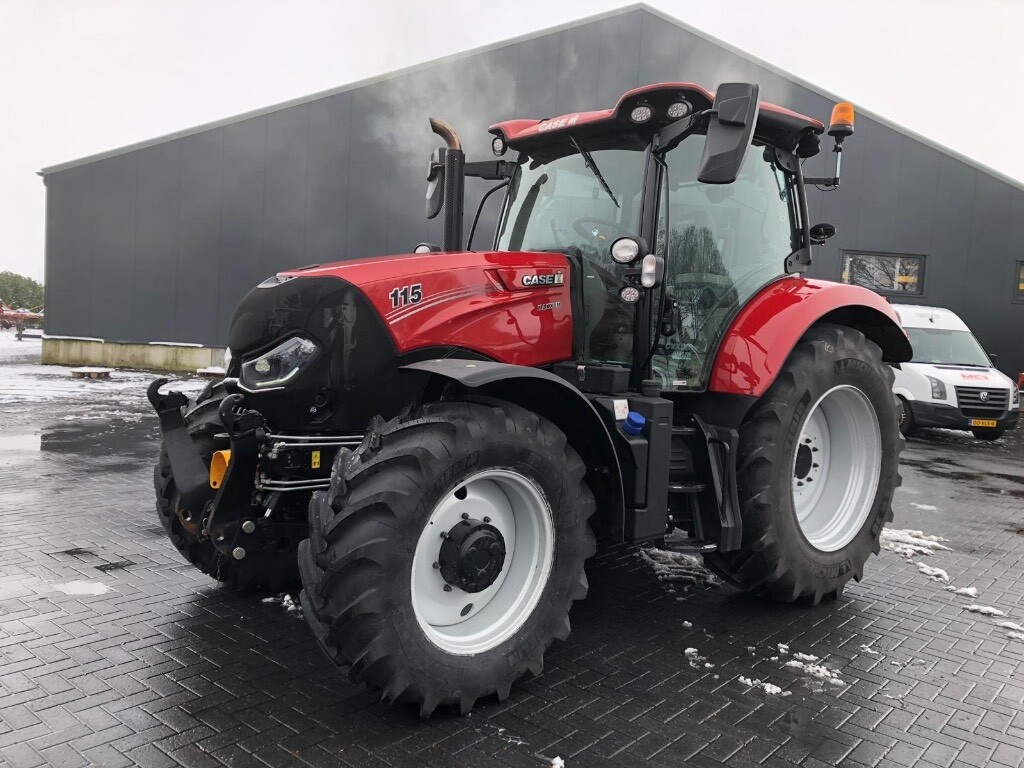 Maxxum 115 CVX Tractor