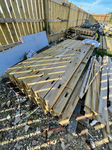 Timber Posts 100mm x 100mm (morticed for closeboard)