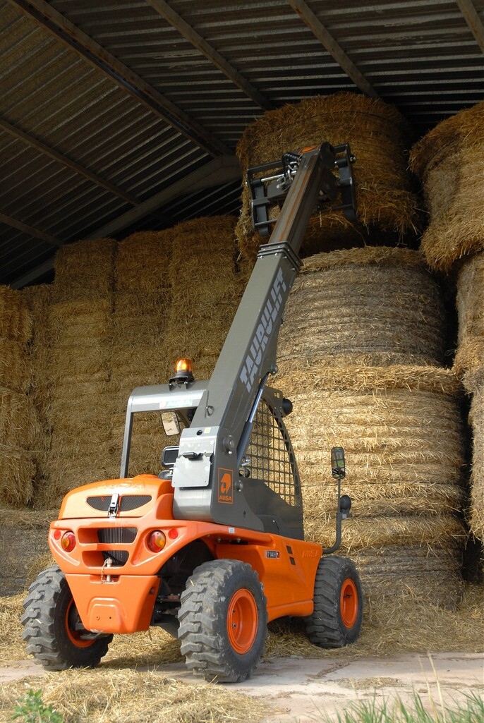 AUSA Telehandler Taurulift T 144 H Plus