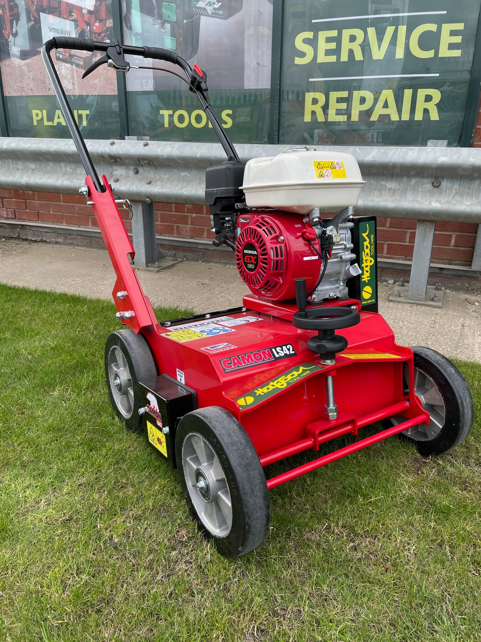 Petrol Lawn Scarifier