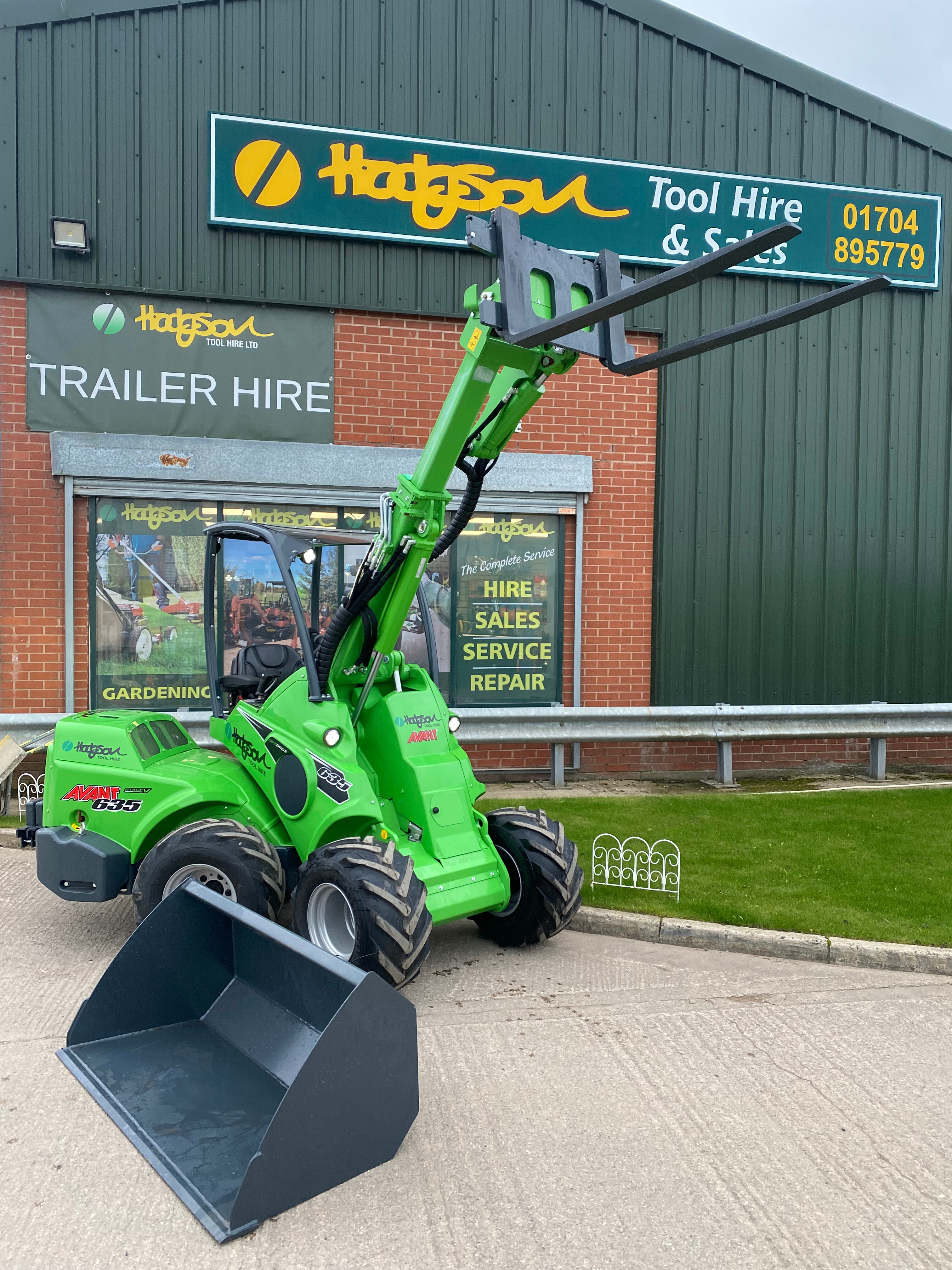 Avant 635 Mini Loader