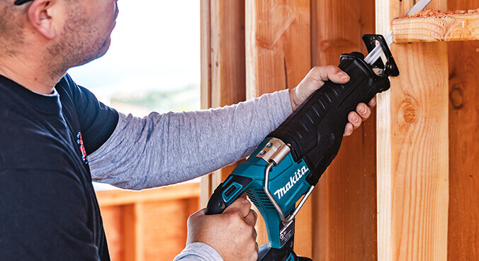 Cordless Reciprocating Saw / Sabre Saw