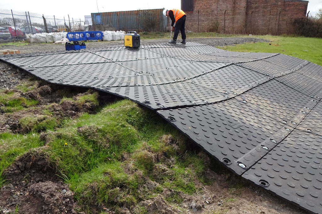 MaxiTrack 1.8m X 0.9m