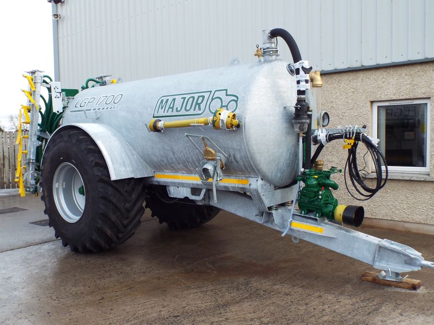 1700 Gallon Vaccum Tanker