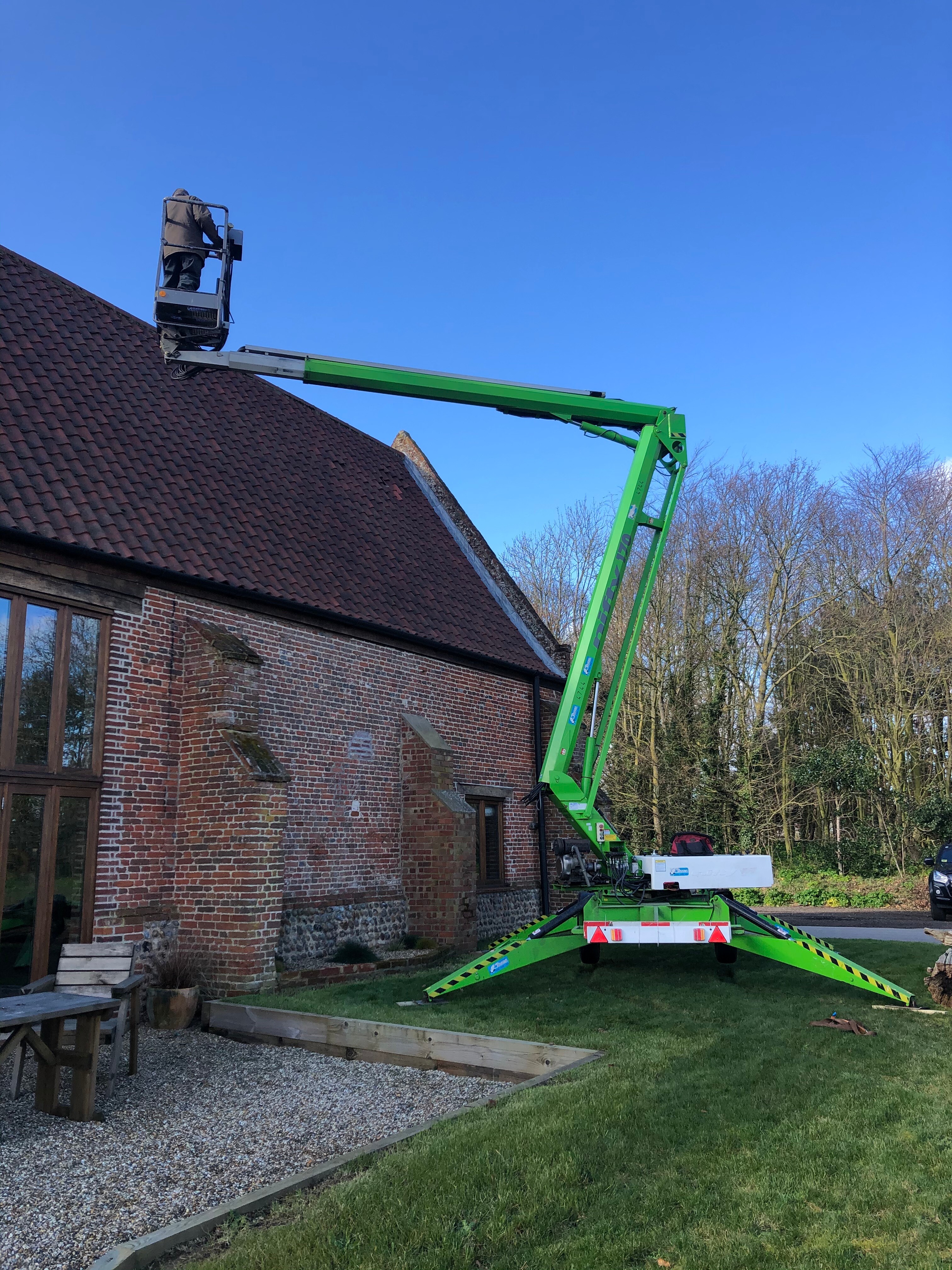 Niftylift 170 HDE Tow Behind Trailer Mount (Traction Drive)