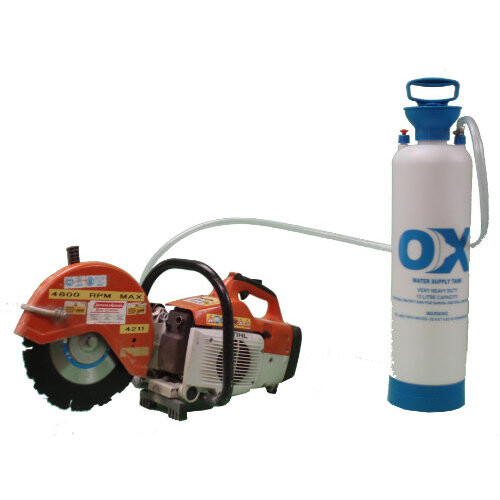 Pressurised Water Container For Use With Disc Cutter