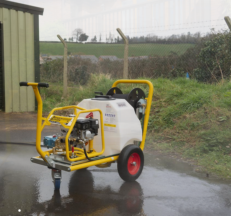 Mini Bowser Pressure washer