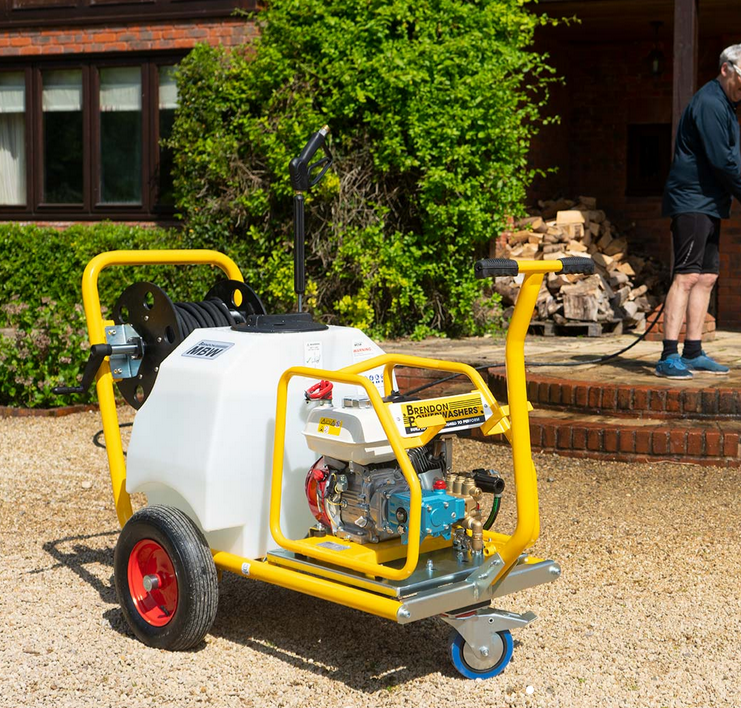Mini Bowser Pressure washer