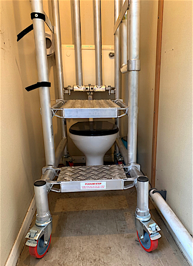 Aluminium Cubicle Podium Steps