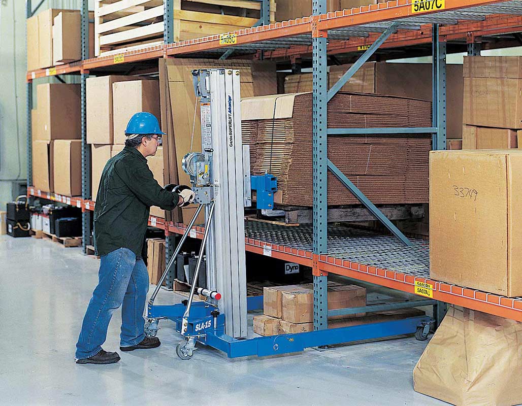 SLA15 4.5M Material Lift