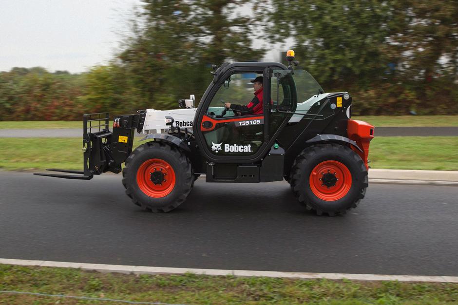 BOBCAT T35105 TELEHANDLER