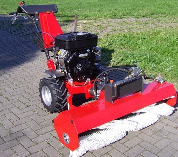 Kersten UBS 14 with Sweeping Brush