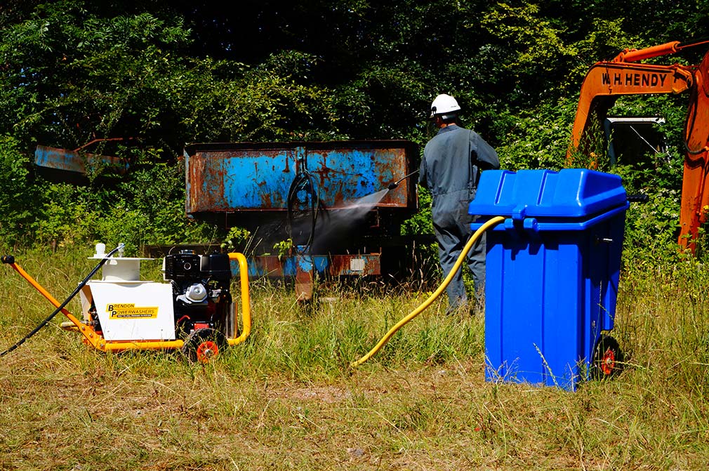 100L/150L Water Bowser