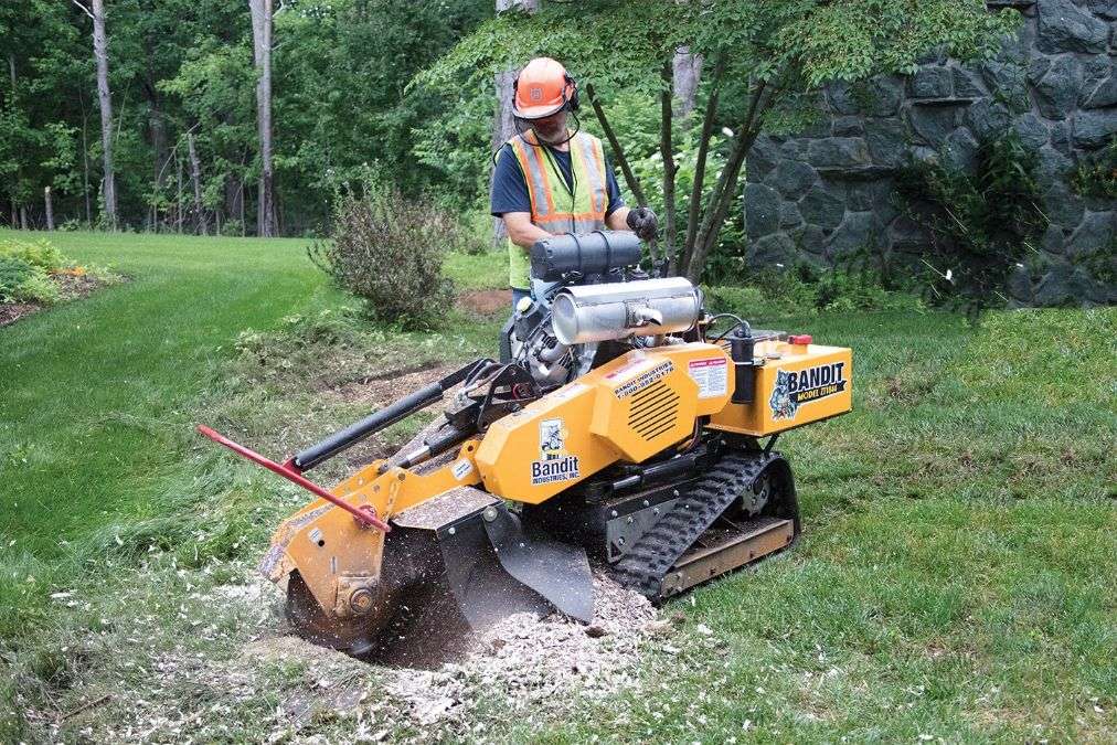 ZT1844 SG-40 Tracked Stump Grinder