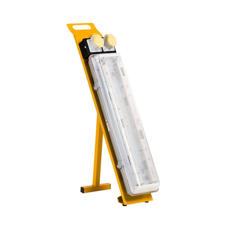 Fluorescent Contractor Light With Power Take Off Point