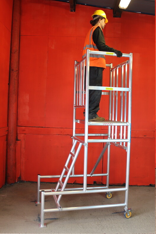 Podium 1.5MTR